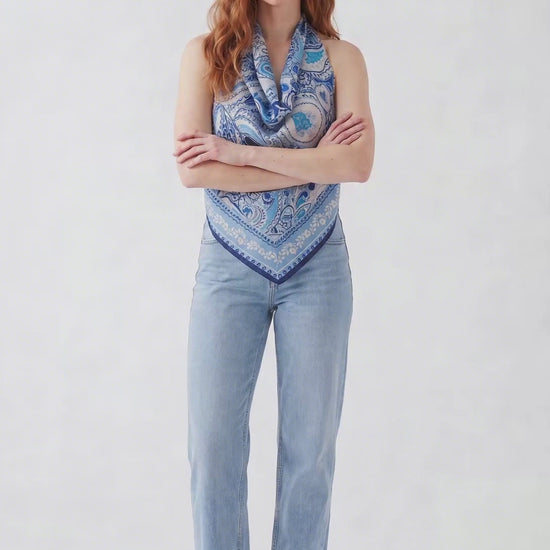 Mavi Paisley Saten Halter Fular Bluz